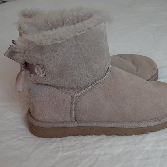 UGG Bailey Bow boots light purple size 5 - Picture 5 of 7